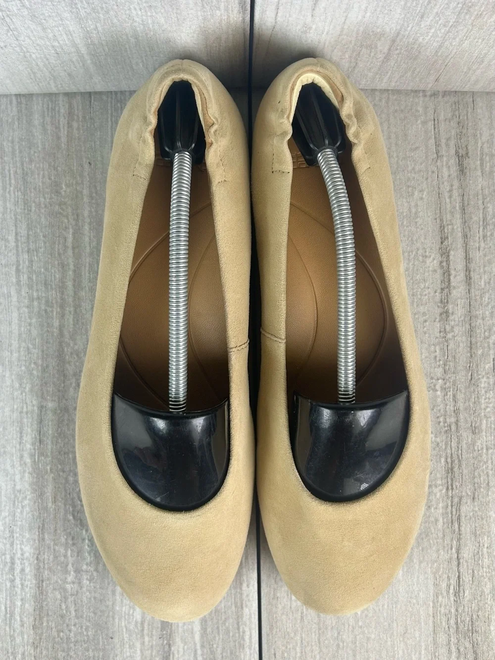 Dansko Mollie Taupe Beige Suede Ballet Flats Slip Loafer Women's Size 10 EUR 40